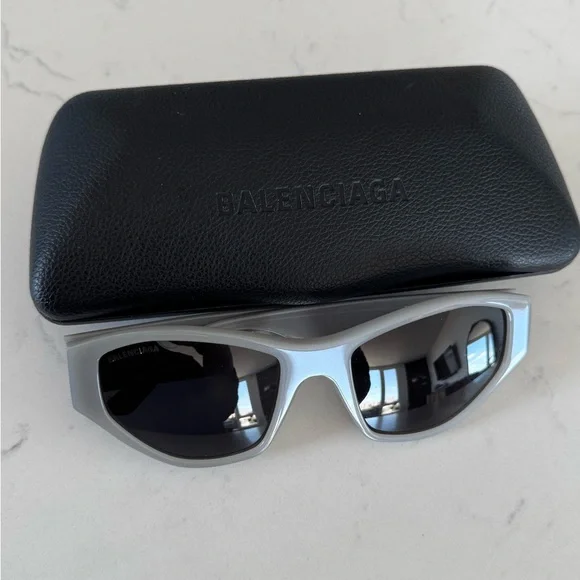 Balenciaga | Accessories | Balenciaga Metallic Gray  display picture 1